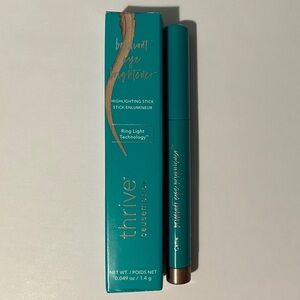 Thrive Causemetics Brilliant Eye Brightener - Callie a Greige Taupe Shimmer